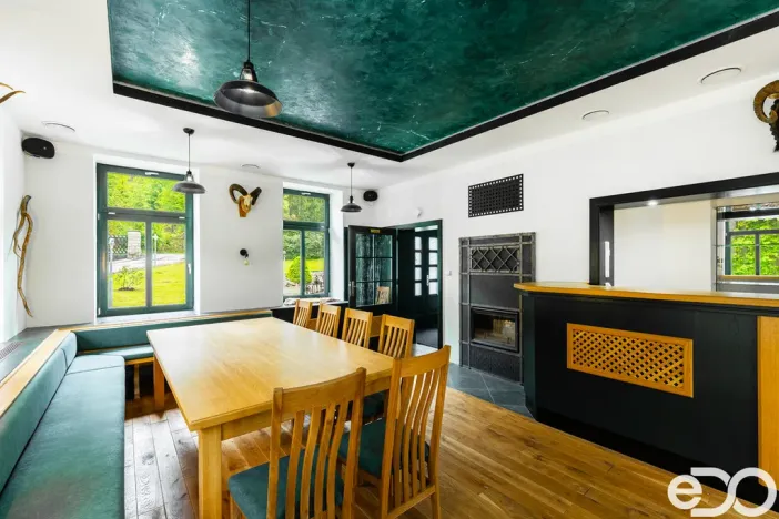 Pronájem ubytování, Jablonec nad Nisou, U Lesního divadla, 2930 m2