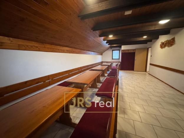 Prodej ubytování, Velké Bílovice, 285 m2