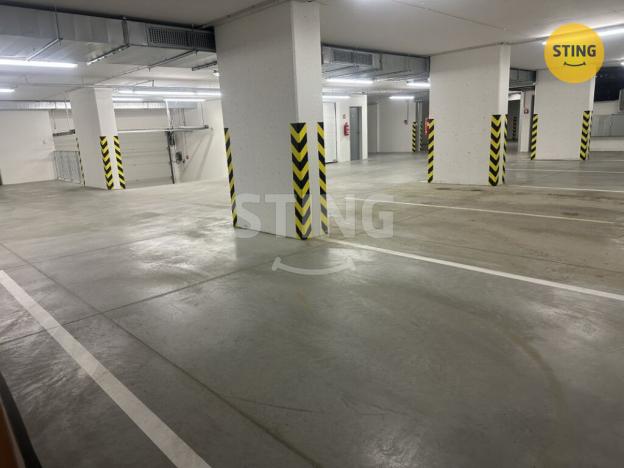 Prodej garážového stání, Brno, Chvalovka, 14 m2