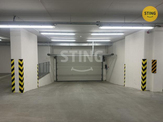 Prodej garážového stání, Brno, Chvalovka, 14 m2