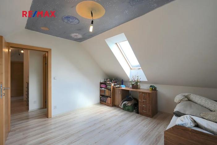 Prodej rodinného domu, Lomnice, 298 m2