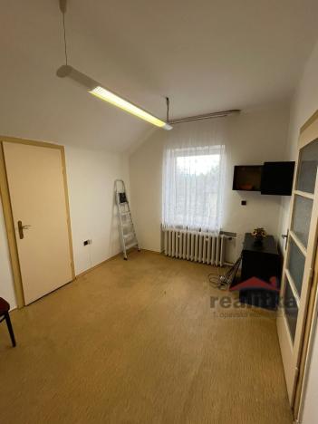 Pronájem výrobních prostor, Opava - Komárov, Podvihovská, 112 m2