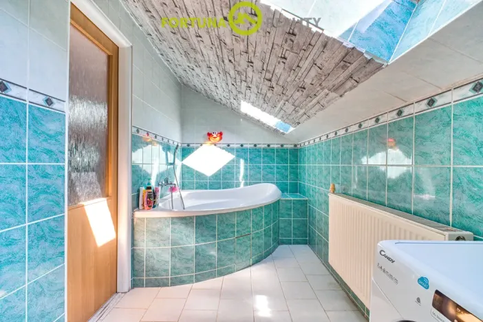 Prodej rodinného domu, Studénka, 2. května, 318 m2