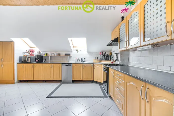 Prodej rodinného domu, Studénka, 2. května, 318 m2