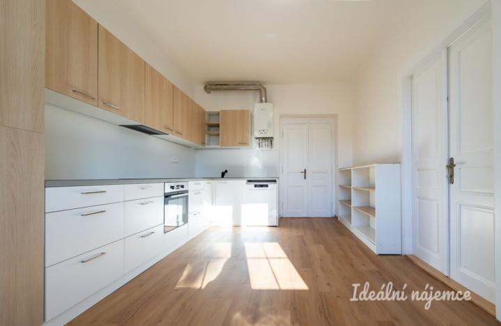 Pronájem bytu 3+1, Praha - Strašnice, Saratovská, 93 m2