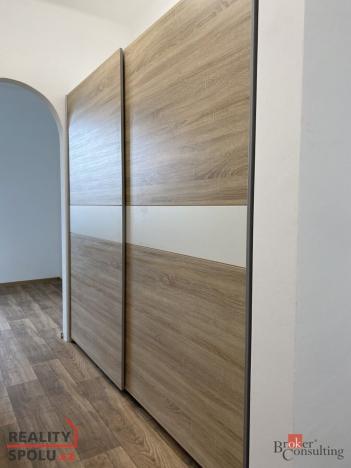 Pronájem bytu 1+1, Opava - Předměstí, Zámecký okruh, 40 m2