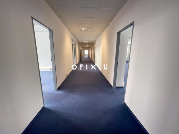 Pronájem kanceláře, Brno - Slatina, Řípská, 344 m2
