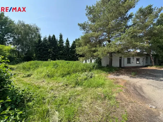 Prodej komerčního pozemku, Kunovice, Osvobození, 4428 m2