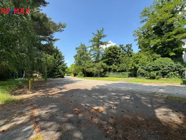 Prodej komerčního pozemku, Kunovice, Osvobození, 4428 m2