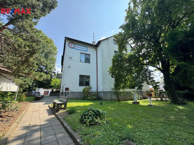 Prodej komerčního pozemku, Kunovice, Osvobození, 11035 m2