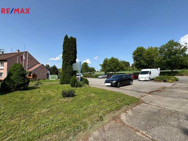 Prodej komerčního pozemku, Kunovice, Osvobození, 11035 m2