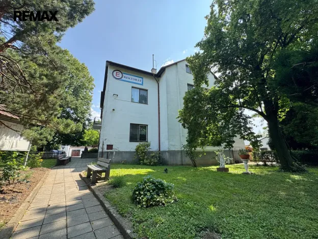 Prodej komerčního pozemku, Kunovice, Osvobození, 11035 m2