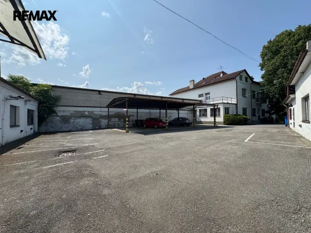 Prodej komerčního pozemku, Kunovice, Osvobození, 11035 m2