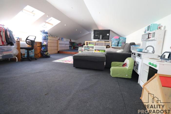 Prodej rodinného domu, Holubice, V Průhonu, 175 m2