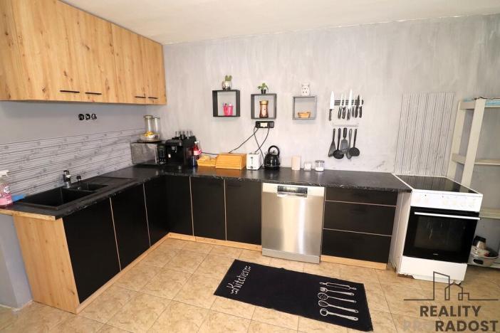 Prodej rodinného domu, Holubice, V Průhonu, 175 m2