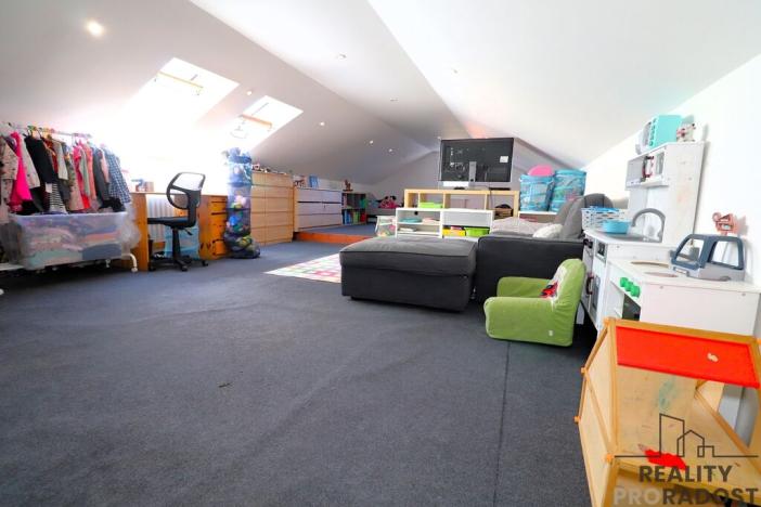 Prodej rodinného domu, Holubice, V Průhonu, 175 m2