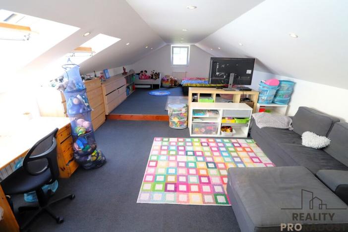 Prodej rodinného domu, Holubice, V Průhonu, 175 m2