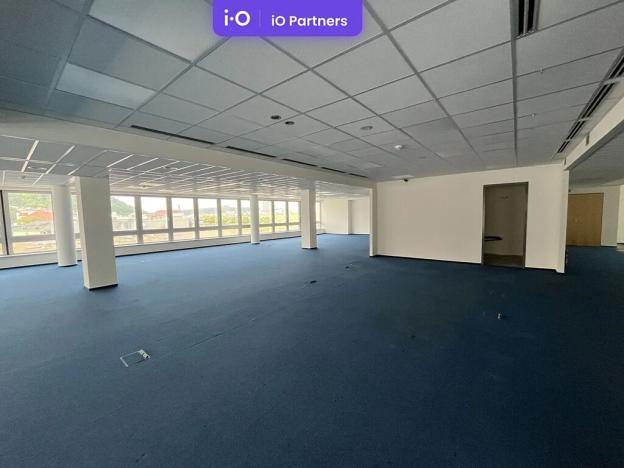 Pronájem kanceláře, Praha - Smíchov, Plzeňská, 446 m2