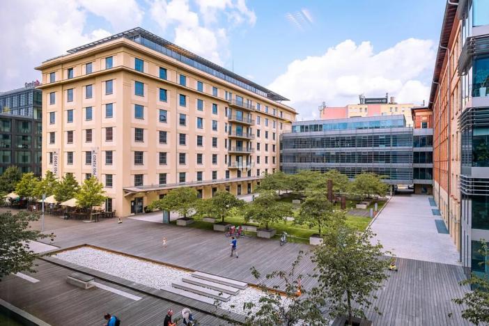 Pronájem kanceláře, Praha - Holešovice, Jankovcova, 564 m2