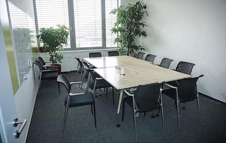 Pronájem kanceláře, Praha - Jinonice, Radlická, 1000 m2