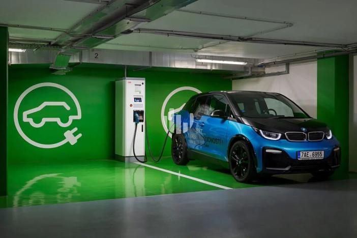 Pronájem kanceláře, Praha - Stodůlky, Bucharova, 649 m2