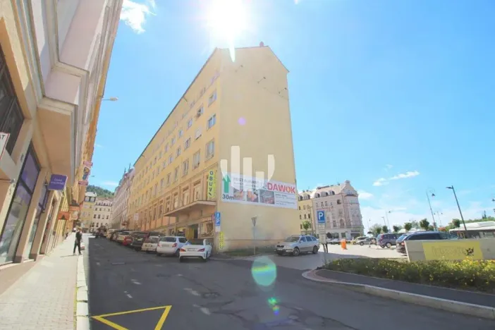 Pronájem kanceláře, Karlovy Vary, Jugoslávská, 612 m2