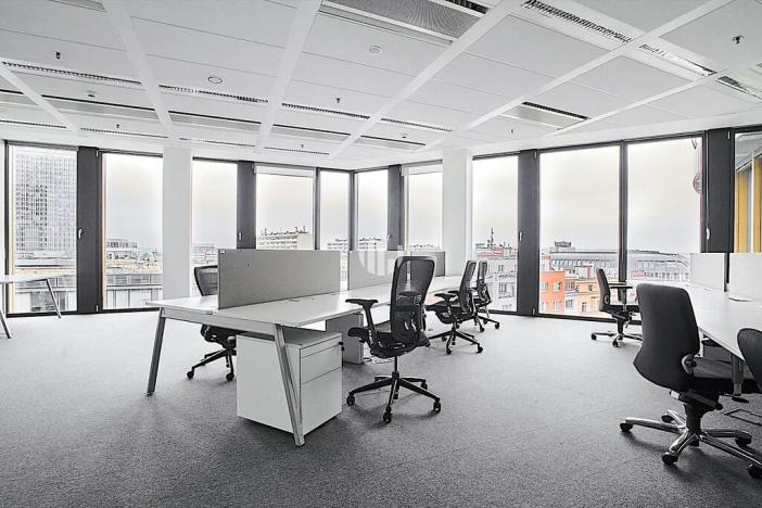 Pronájem kanceláře, Praha - Nusle, Pikrtova, 887 m2