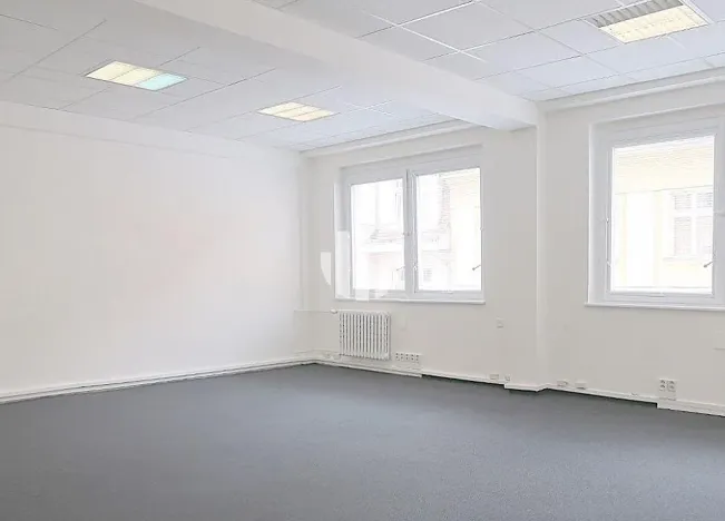 Pronájem kanceláře, Karlovy Vary, Jugoslávská, 320 m2