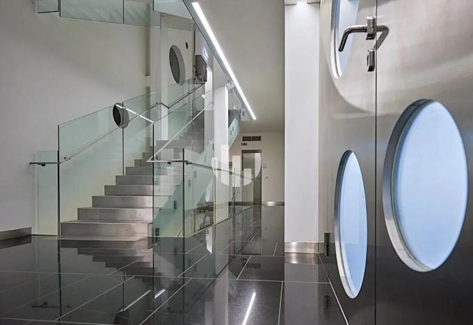 Pronájem kanceláře, Praha - Smíchov, Radlická, 379 m2