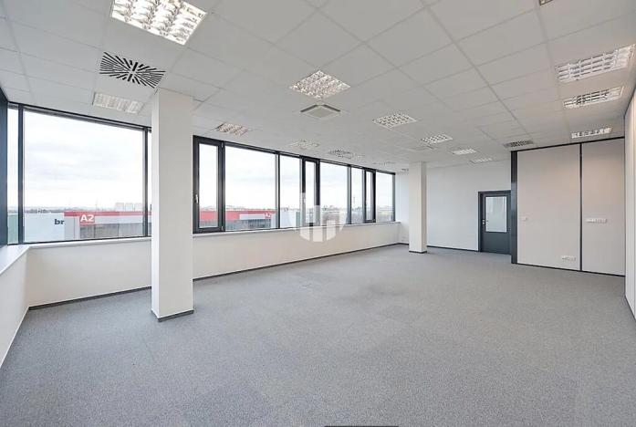 Pronájem kanceláře, Praha - Horní Počernice, Sezemická, 152 m2