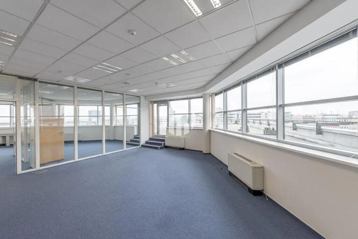 Pronájem kanceláře, Praha - Nusle, Doudlebská, 883 m2
