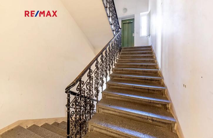 Prodej bytu 2+kk, Praha - Staré Město, Křižovnická, 71 m2