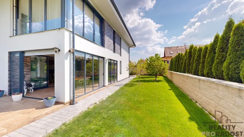 Prodej rodinného domu, Stará Huť, 543 m2