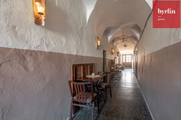 Prodej restaurace, Budišov nad Budišovkou, náměstí Republiky, 510 m2