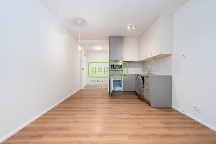 Prodej bytu 1+kk, Praha - Kobylisy, Pakoměřická, 27 m2