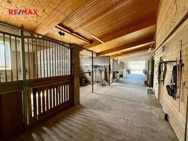 Prodej zemědělského objektu, Spálené Poříčí, 1300 m2