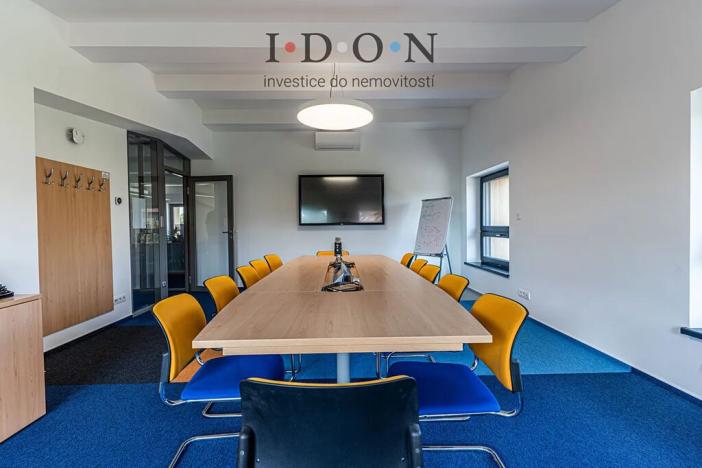 Pronájem kanceláře, Frýdek-Místek, Riegrova, 212 m2