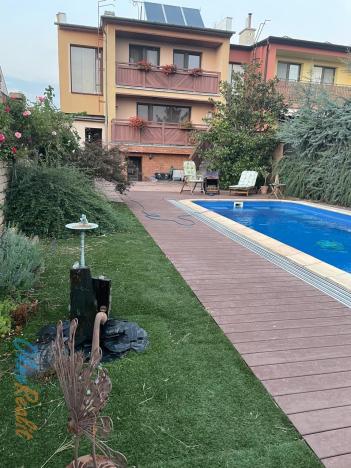 Prodej rodinného domu, Radslavice, V Zahradách, 166 m2