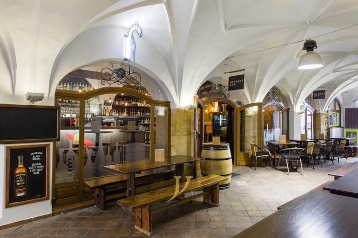 Pronájem restaurace, Olomouc, Dolní náměstí, 53 m2