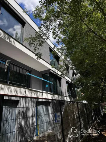 Prodej bytu 1+kk, Praha - Modřany, Na Cikorce, 37 m2