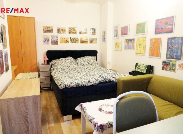 Pronájem bytu 1+kk, Karlovy Vary - Drahovice, Blahoslavova, 26 m2
