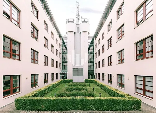 Pronájem kanceláře, Praha - Karlín, Sokolovská, 116 m2