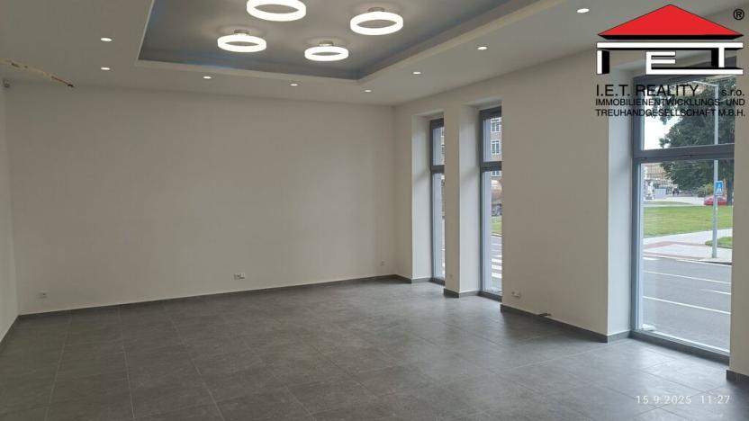 Pronájem obchodního prostoru, Opava, Olomoucká, 212 m2