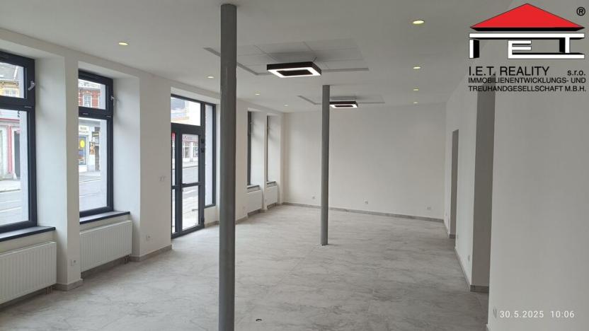 Pronájem obchodního prostoru, Opava, Olomoucká, 127 m2