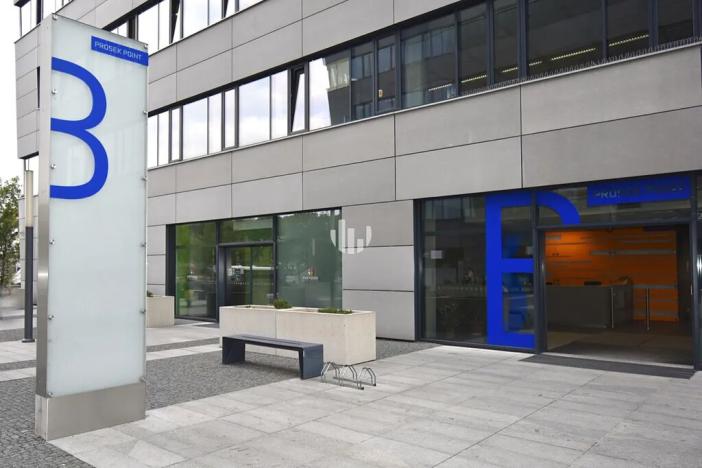 Pronájem kanceláře, Praha - Prosek, Prosecká, 1106 m2