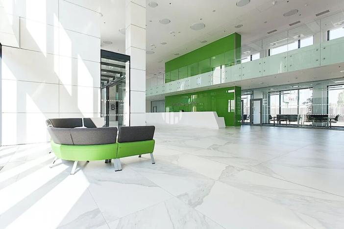 Pronájem kanceláře, Praha - Michle, Jihlavská, 902 m2