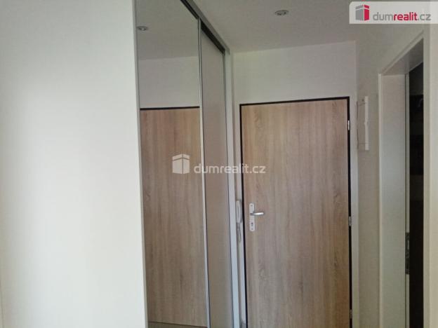 Pronájem bytu 2+kk, Děčín - Děčín III-Staré Město, Zelená, 32 m2