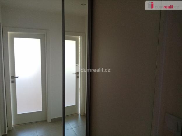 Pronájem bytu 2+kk, Děčín - Děčín III-Staré Město, Zelená, 32 m2