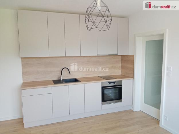 Pronájem bytu 2+kk, Děčín - Děčín III-Staré Město, Zelená, 36 m2
