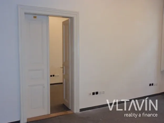 Pronájem kanceláře, Praha - Nové Město, Revoluční, 102 m2